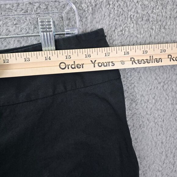 J. McLaughlin Women's Cropped Solid Black Pants Stretchy Flat Front Size 12 - Picture 10 of 13